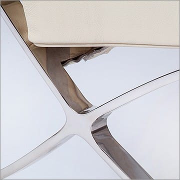 Mies van der Rohe - Exhibition Chair