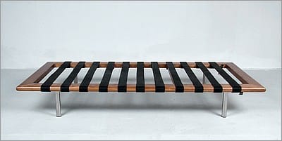 Mies van der Rohe: Exhibition Daybed: Barcelona Couch Reproduction