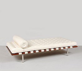 Show product details for Exhibition Daybed - Beige White Leather