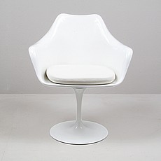 Show product details for Saarinen: Tulip Armchair Reproduction