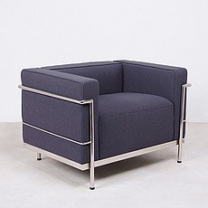 Show product details for Grande Lounge Chair - Winter Gray Fabric