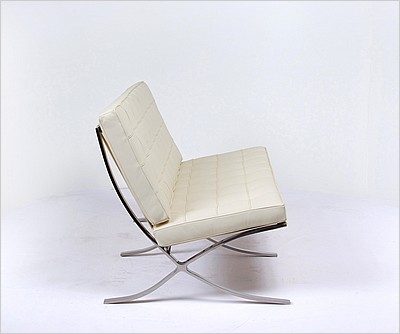 Mies van der Rohe Style: Exhibition Loveseat