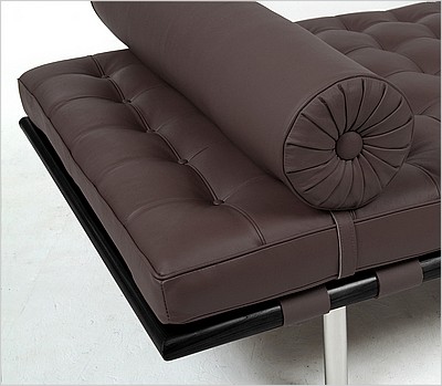 Exhibition Daybed - Java Brown Leather