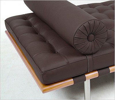 Exhibition Daybed - Java Brown Leather