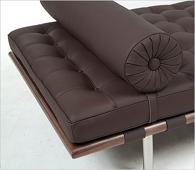 Exhibition Daybed - Java Brown Leather