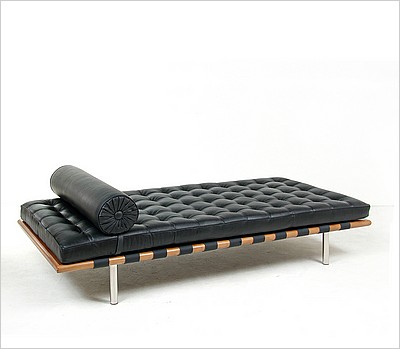 Exhibition Daybed - Standard Black Leather