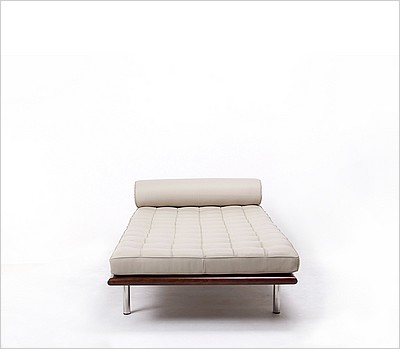 Mies van der Rohe Style: Exhibition Daybed