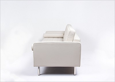 Mies van der Rohe Style: Resorhaus Sofa
