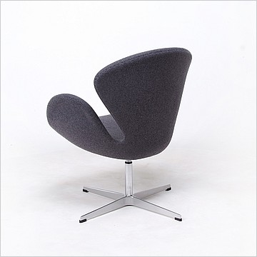 Jacobsen Style: Swan Chair
