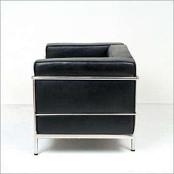 Le Corbusier Style LC3 Chair - Smooth Black - View 6