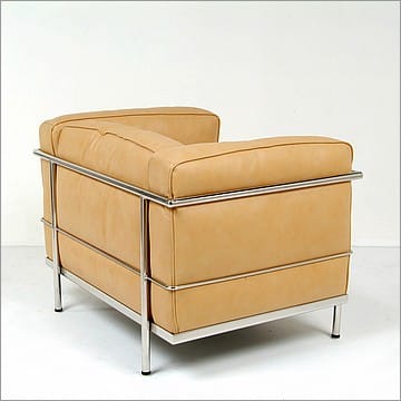 Corbusier Style: Grande Feather Relaxed Lounge Chair