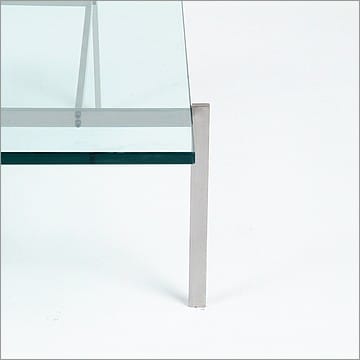 Kjaerholm Style: PK61 Table