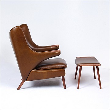 Clearance: Papa Bear Chair with Footstool - Muddy Green Leather - Walnut