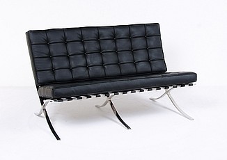 Show product details for Exhibition Loveseat - Premium Black Leather