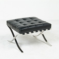 Exhibition Ottoman - Shiny Black Leather