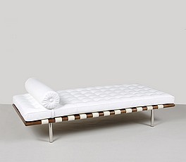 Exhibition Daybed - Porcelain White Leather