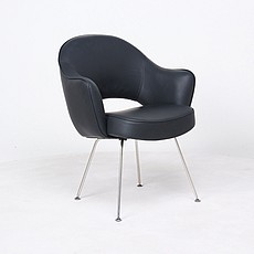 Show product details for Saarinen Executive Armchair - Premium Black Leather - Stainless Steel Lege