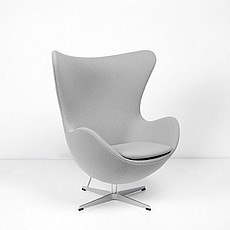 Jacobsen Egg Chair - Smoke Gray